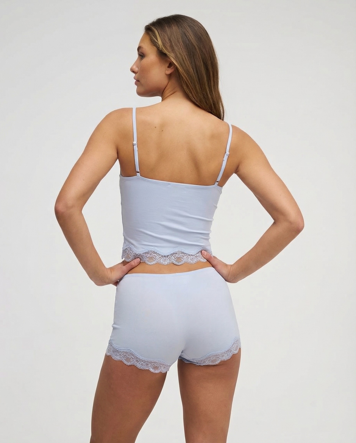 ELARA - Conjunto de Pijama con Encaje y Short