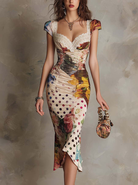 Fedra | Vestido Midi Ajustado Fruncido con Estampado Mixto y Ribete de Encaje