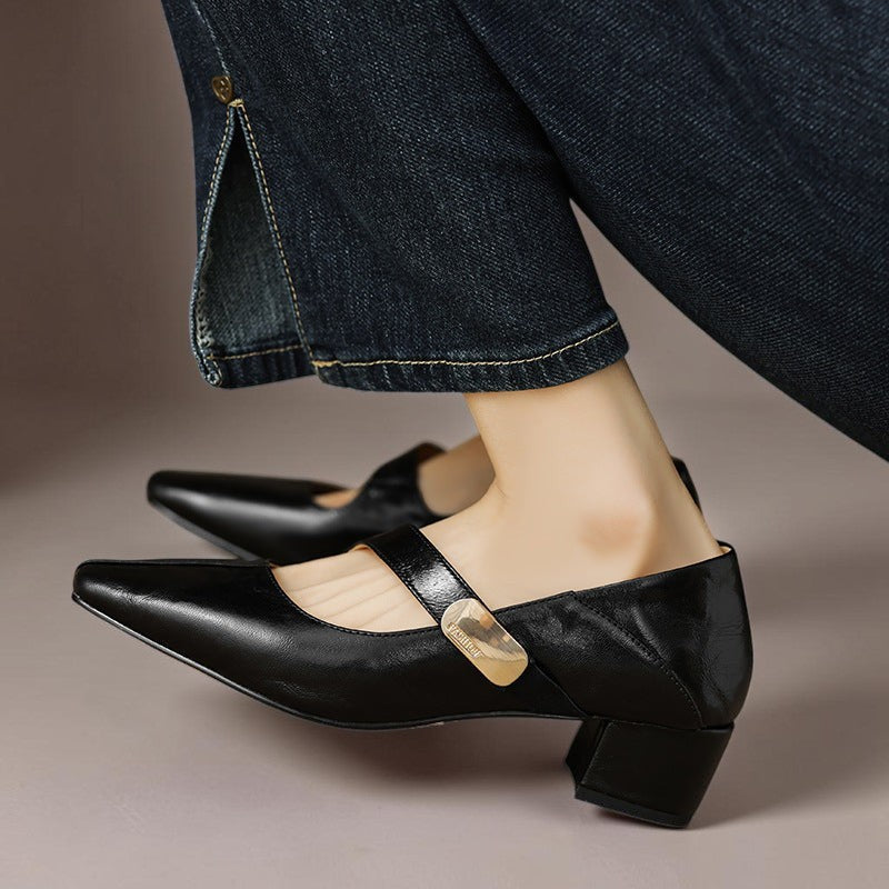 Quera | Zapato Mary Jane de Puntera Cuadrada Cincelada
