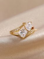 Carolina – Anillo en Capas de Diseño Romántico con Brillo Luminoso