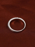 Clarian – Anillo Atemporal con Brillo Tipo Diamante