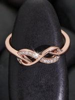 Laura – Anillo Infinito con Piedras Brillantes y Diseño Delicado