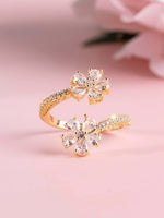 Marta – Anillo Floral Elegante con Brillo Refinado