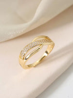 HELEN – Anillo Clásico de Zirconia con Acabado Dorado