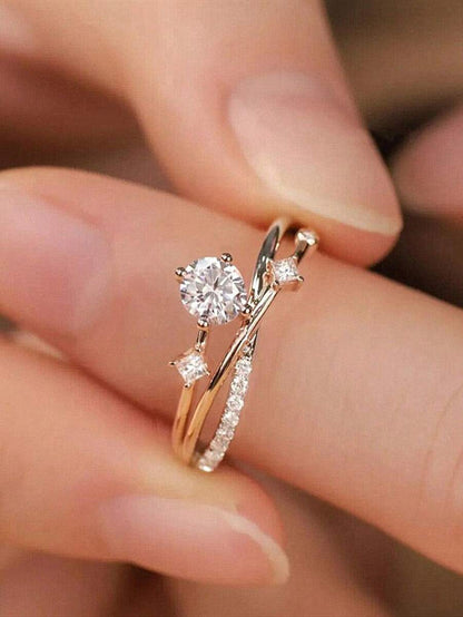 Sofía – Anillo Elegante con Doble Banda y Brillo de Zirconia