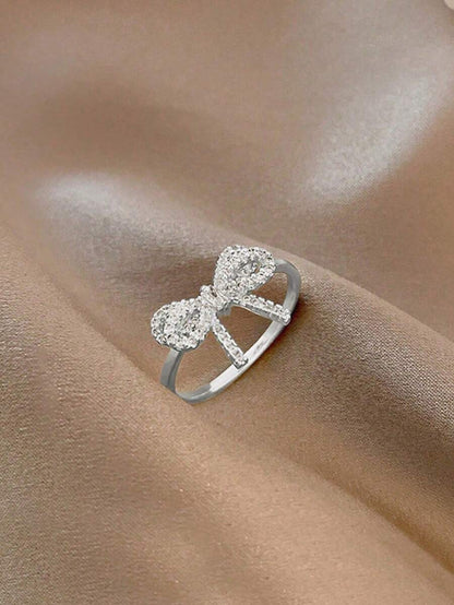 Gabriela – Anillo con Lazo de Zirconia de Estilo Vintage