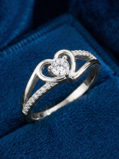 Lucía – Anillo de Corazón con Zirconia Cúbica Brillante
