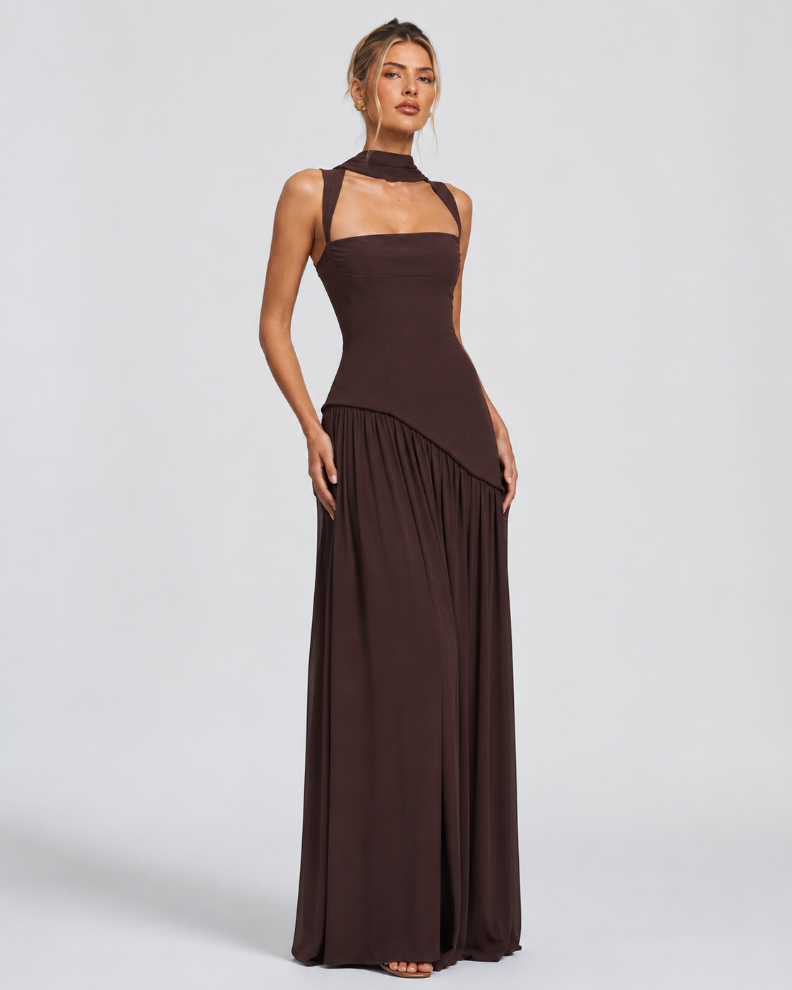 ARIANA - Vestido Maxi Corsé con Abertura y Pañuelo
