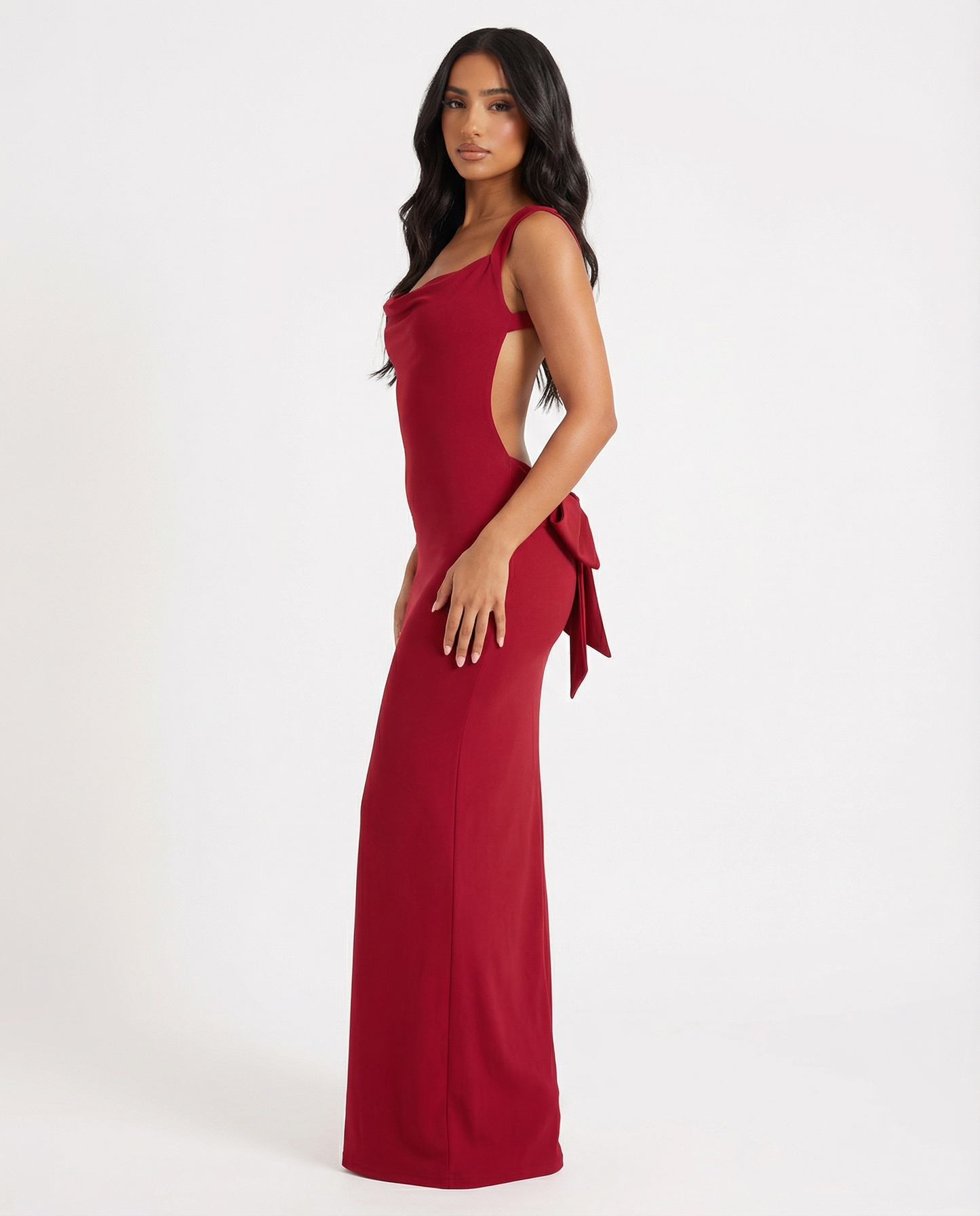 ARIA BACKLESS MUSE - Vestido Maxi Ajustado con Espalda Abierta