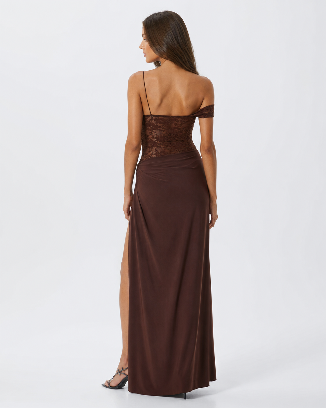 LUNA MUSE - Vestido Maxi de Encaje con Falda Drapeada y Abertura