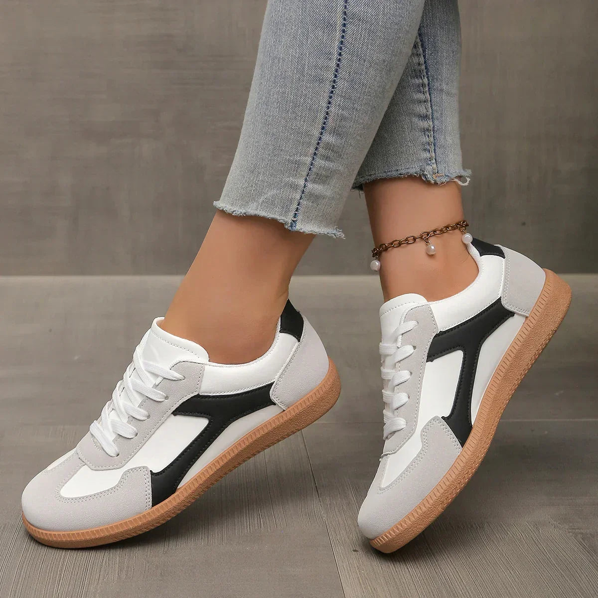 SNEAKERS NEW EDITION