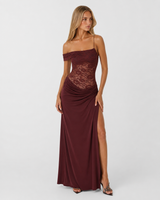 LUNA MUSE - Vestido Maxi de Encaje con Falda Drapeada y Abertura