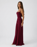VALENTINA - Vestido Maxi con Escote Cuadrado y Espalda Ajustable