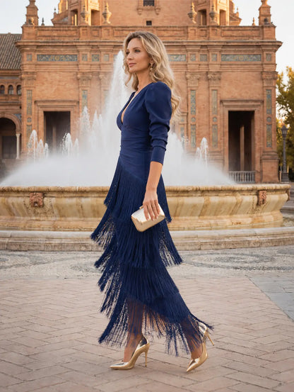 KARINA - Vestido elegante con flecos.