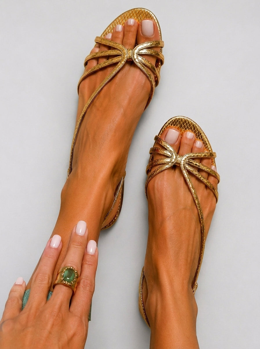 Sandalias doradas