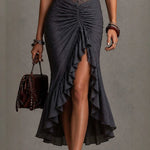 Morgana | Vestido Midi con Corsé de Encaje, Fruncido y Abertura con Volantes
