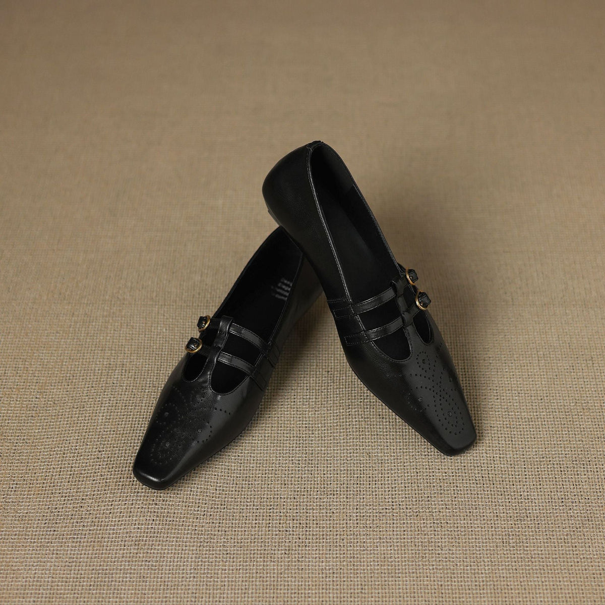 Ceyla | Bailarina Mary Jane de Doble Tira con Detalle Brogue