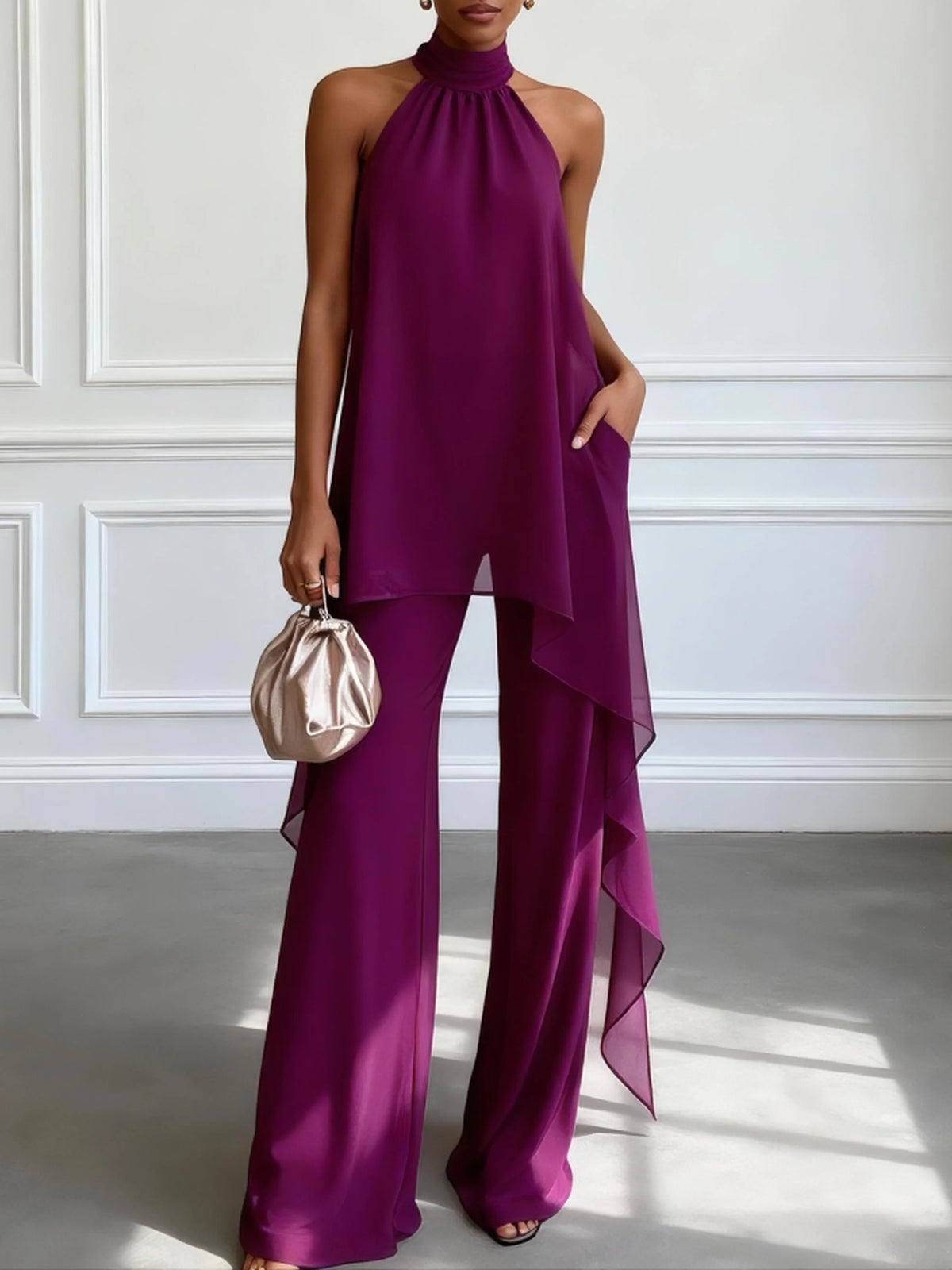 Elegante Conjunto de Dos Piezas de Top Sin Mangas con Cuello Halter y Pantalón Color Morado