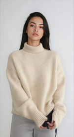 AMANDA - Jersey de Cuello Alto y Corte Relajado