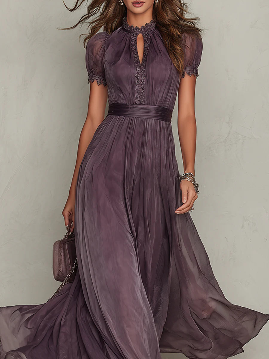 Vestido Largo de Gasa Morado con Escote en Forma de Ojo de Cerradura y Elegante Ribete de Encaje