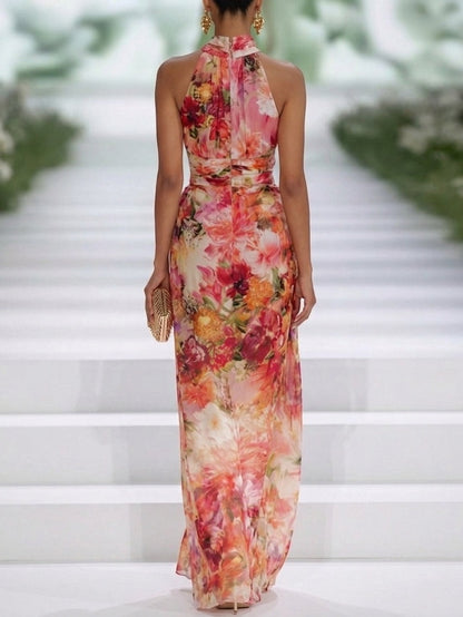 Elegante Vestido Largo Sin Mangas con Cuello Halter y Estampado Floral en Gasa Roja