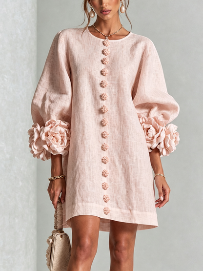 Vestido mini floral rosa con botones y mangas florales llamativas