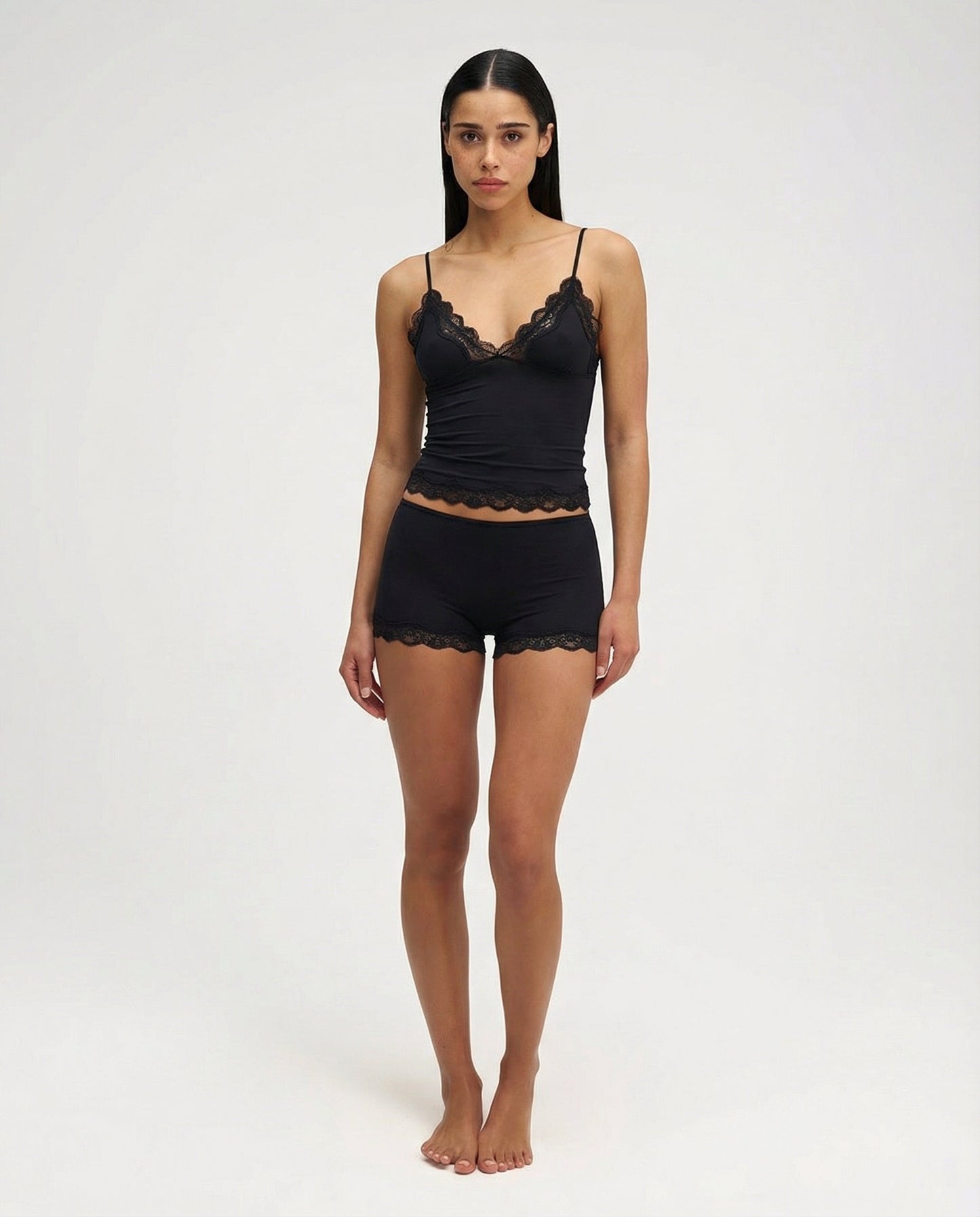ELARA - Conjunto de Pijama con Encaje y Short