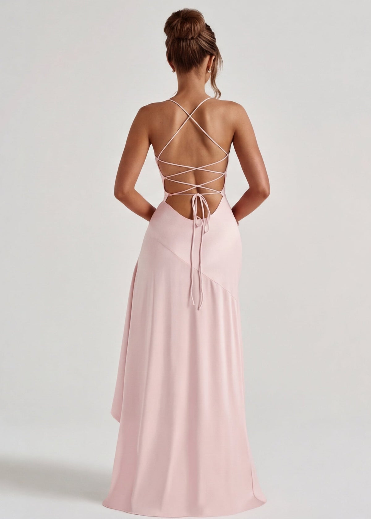 MUSE GOWN - Vestido Maxi Satinado con Espalda Cruzada y Abertura