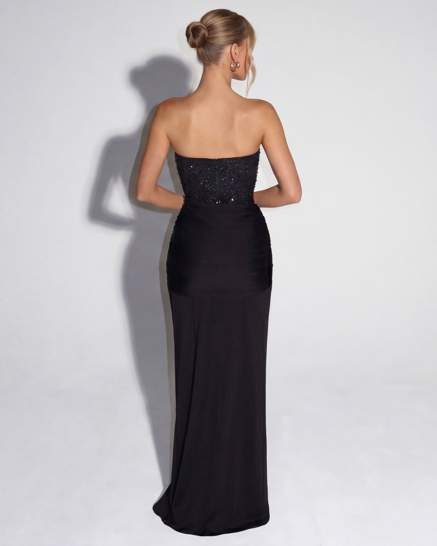MIDNIGHT AURA - Vestido Maxi Corsé con Brillo y Falda Drapeada