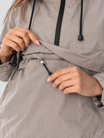 REGINA/ Chaqueta impermeable con capucha DWR™ de corte holgado clásico