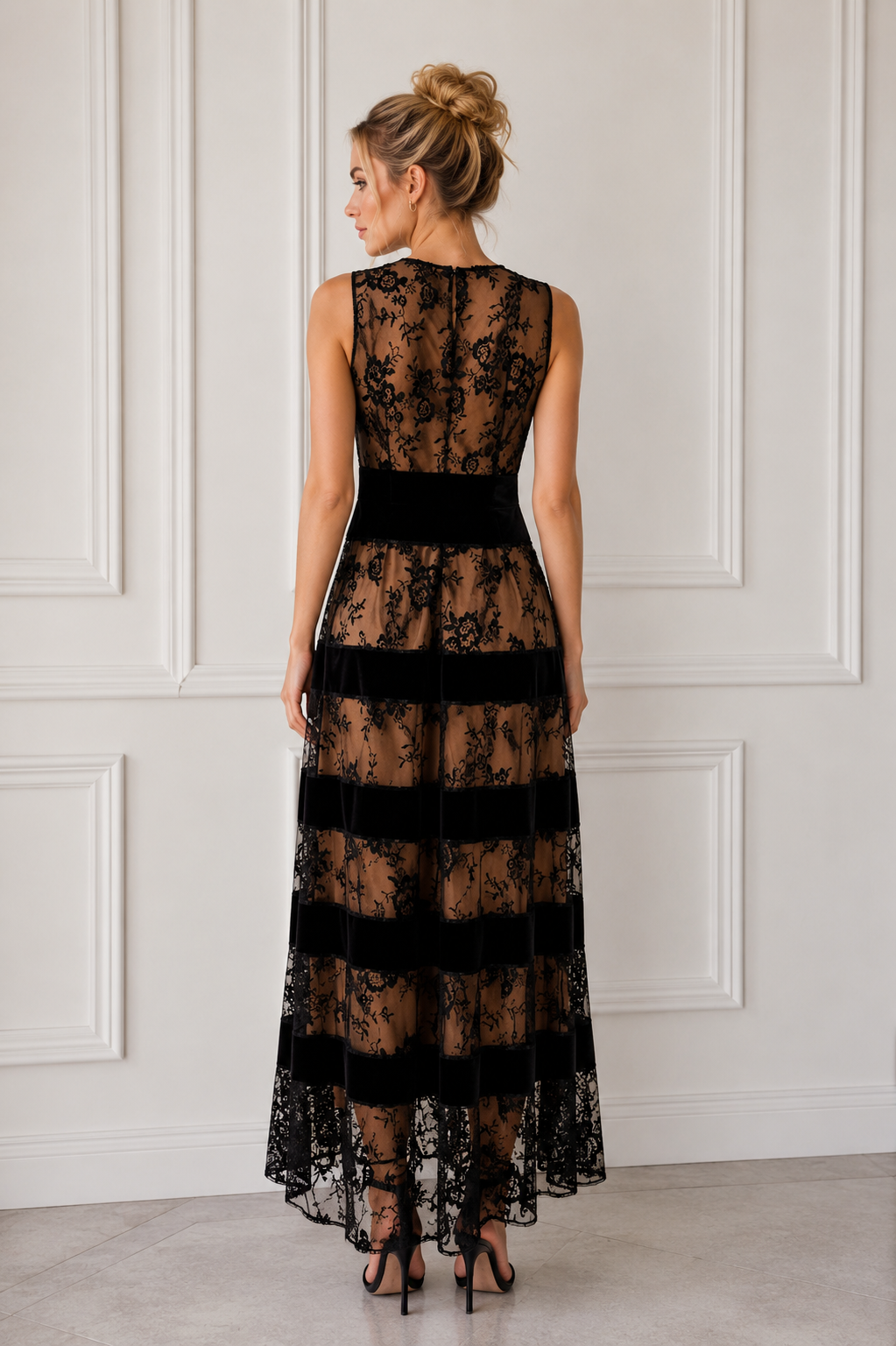 Elegante vestido midi negro de encaje con corte en A
