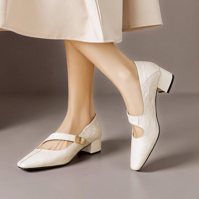 Quera | Zapato Mary Jane de Puntera Cuadrada Cincelada