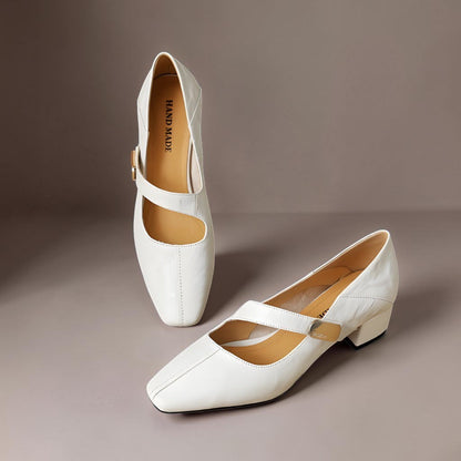 Quera | Zapato Mary Jane de Puntera Cuadrada Cincelada