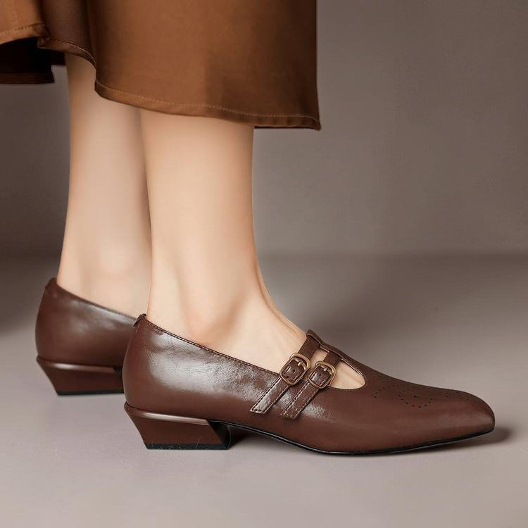 Marisol | Zapato Mary Jane de Doble Tira con Detalle Brogue